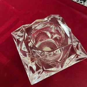 Party lite candle holder